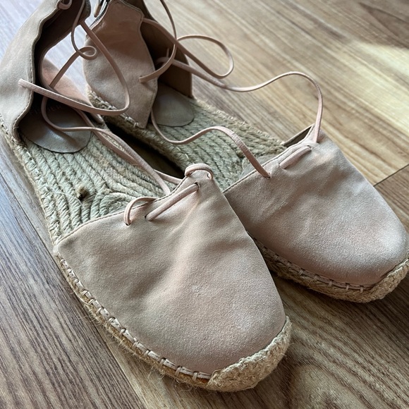 Eileen Fisher Leather Lace-Up Espadrille
Sandal Toffee Cream Size 10 - Picture 7 of 11